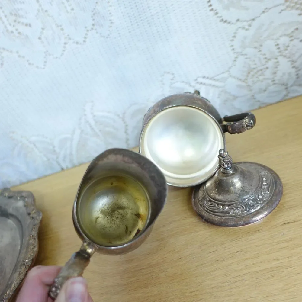 WM Rogers Silverplate Teapot Platter Cream Sugar Set Victorian VTG Glam Coffee